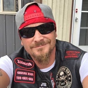 Meet your Posher, Kenneth